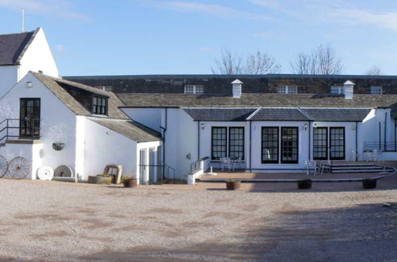 Mill House Hotel Бъки Екстериор снимка